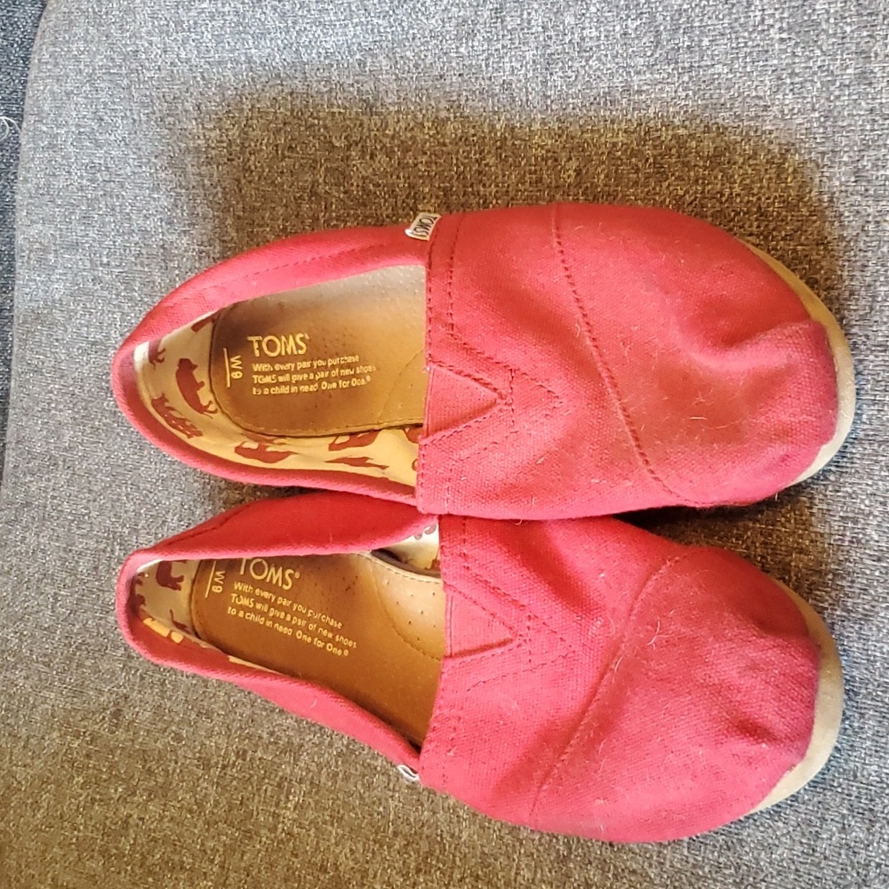 Red Toms
